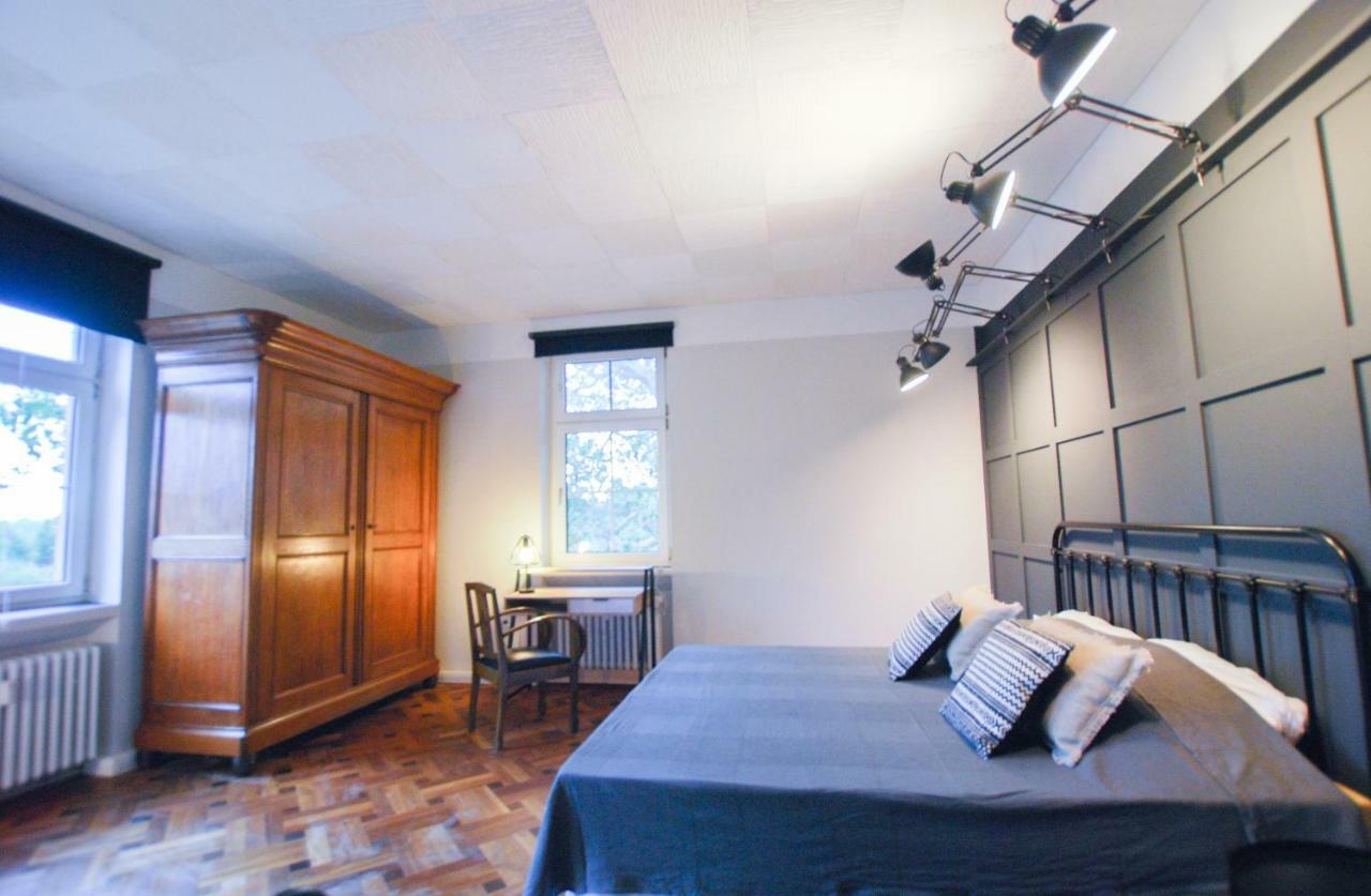 Alte Schule Gaestehaus - The Principal'S Rooms Appartment Bitburg Eksteriør bilde